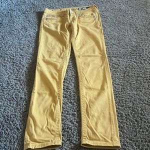 Ladies Skinny Miss Me Mustard color jeans. Sz 29. Inseam 32